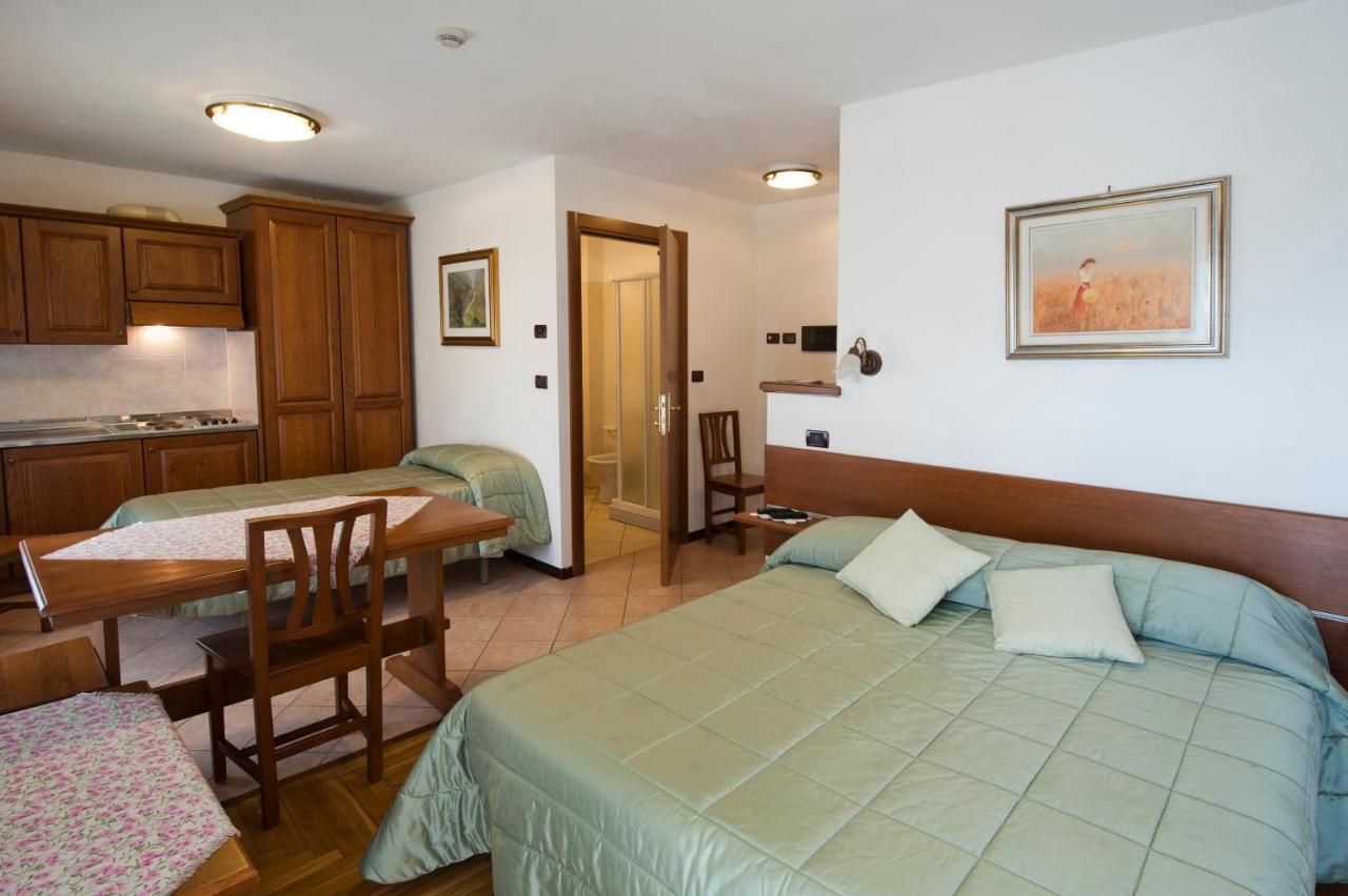 Albergo Castello Da Bonino シャンポルシェ エクステリア 写真